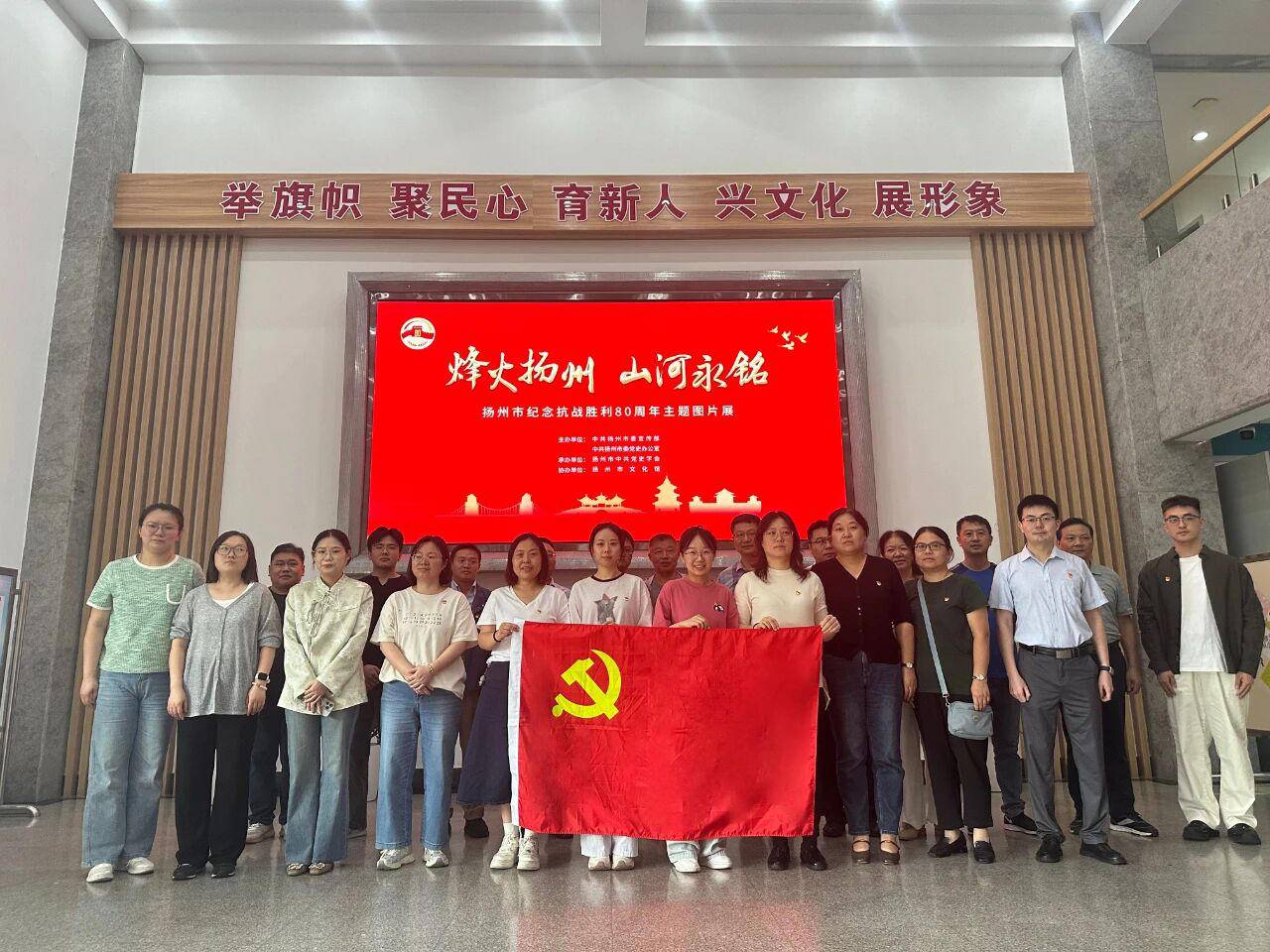 
                        4:3图片