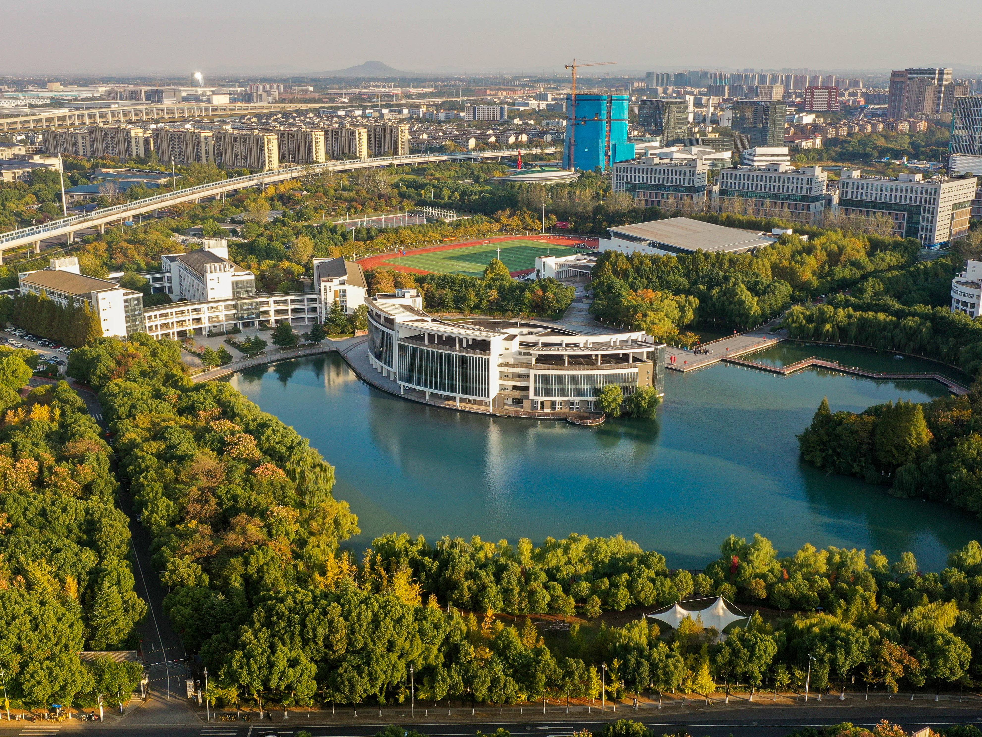 
                        4:3图片