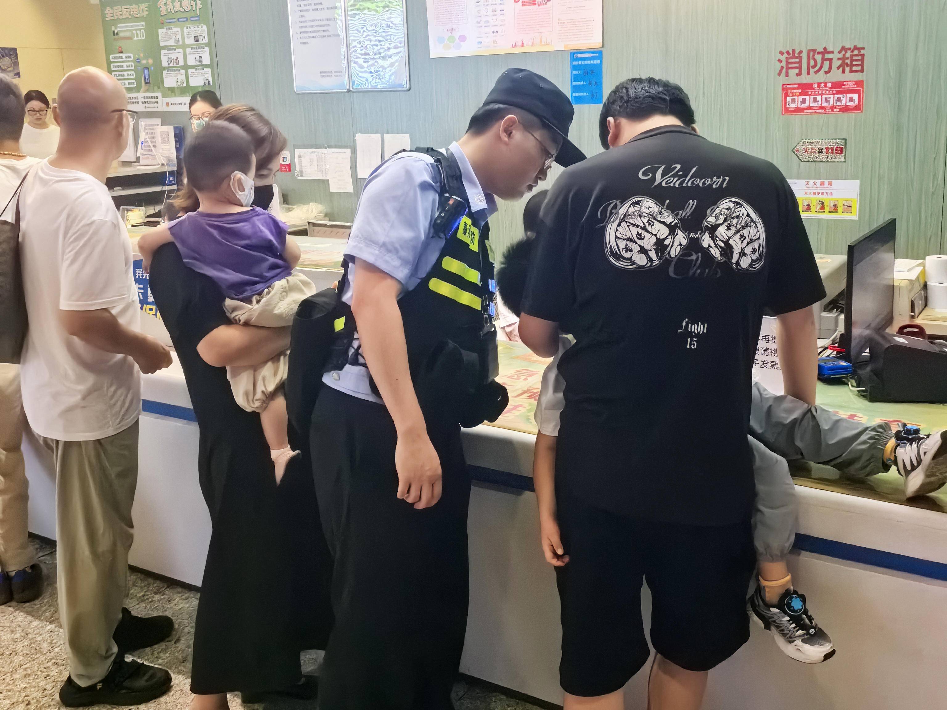 
                        4:3图片