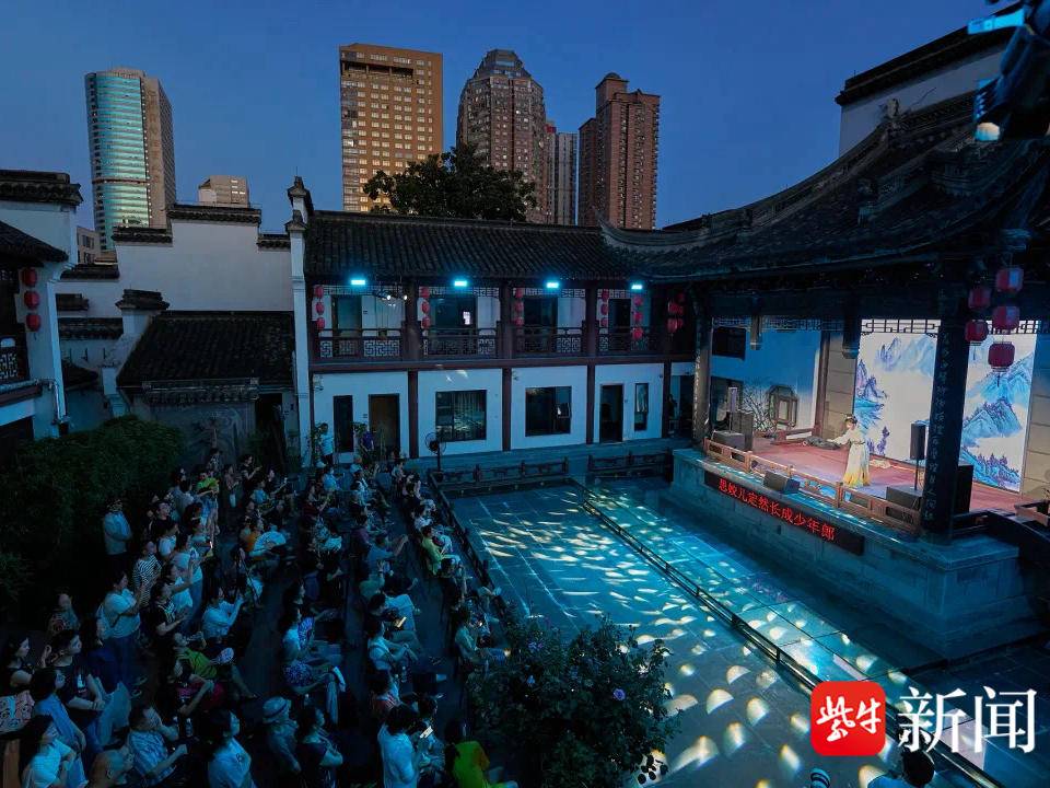 
                        4:3图片