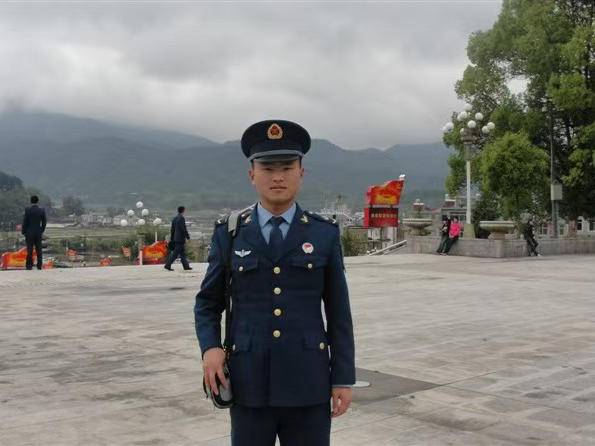
                        4:3图片