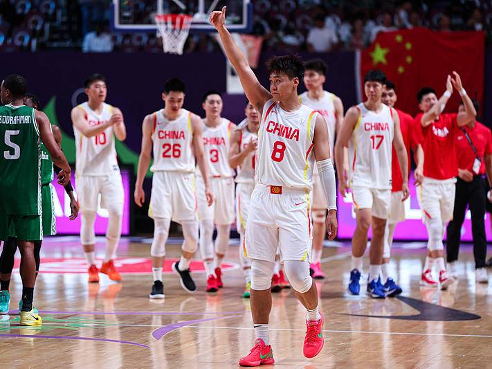 
                        4:3图片