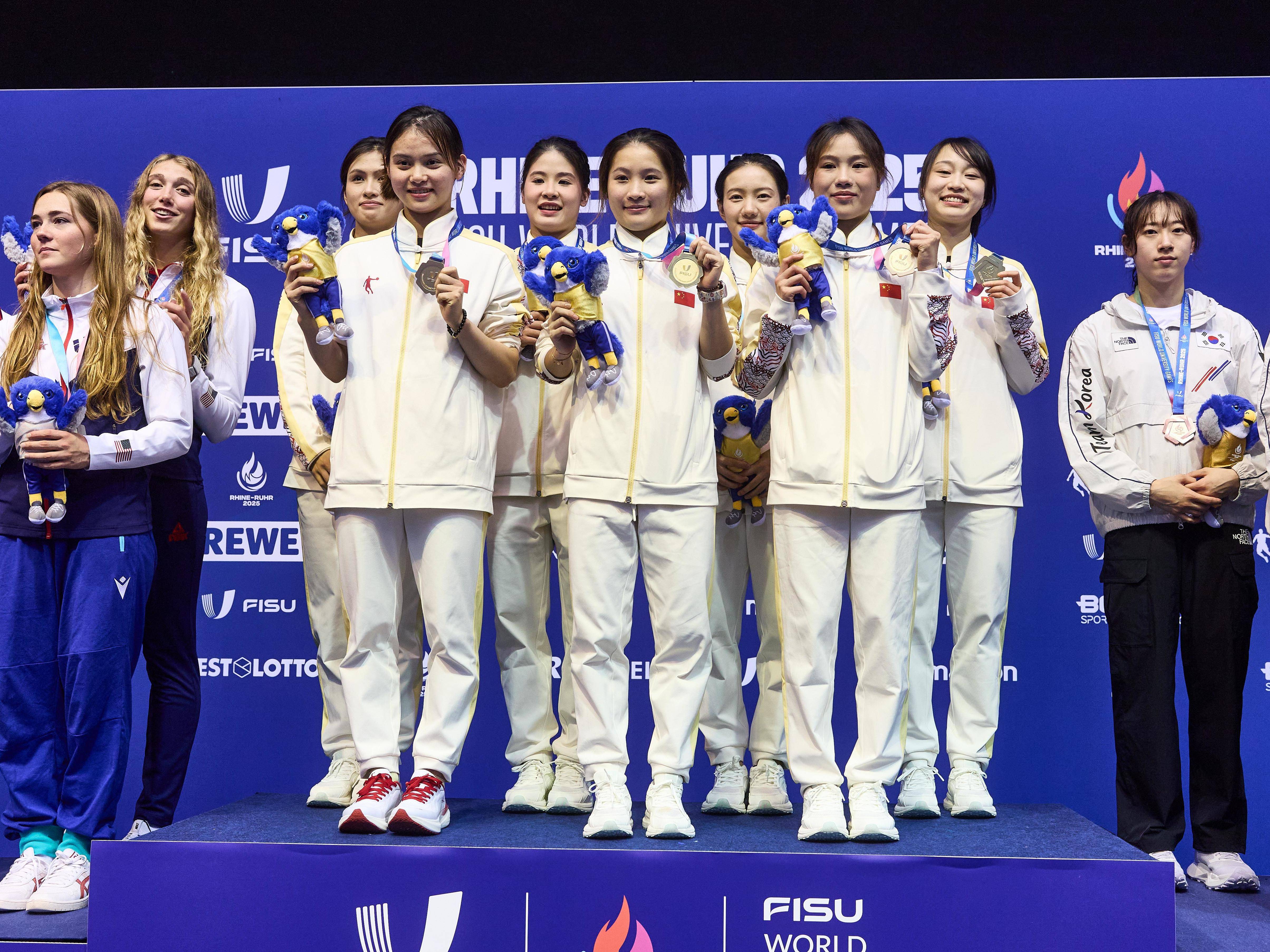 
                        4:3图片