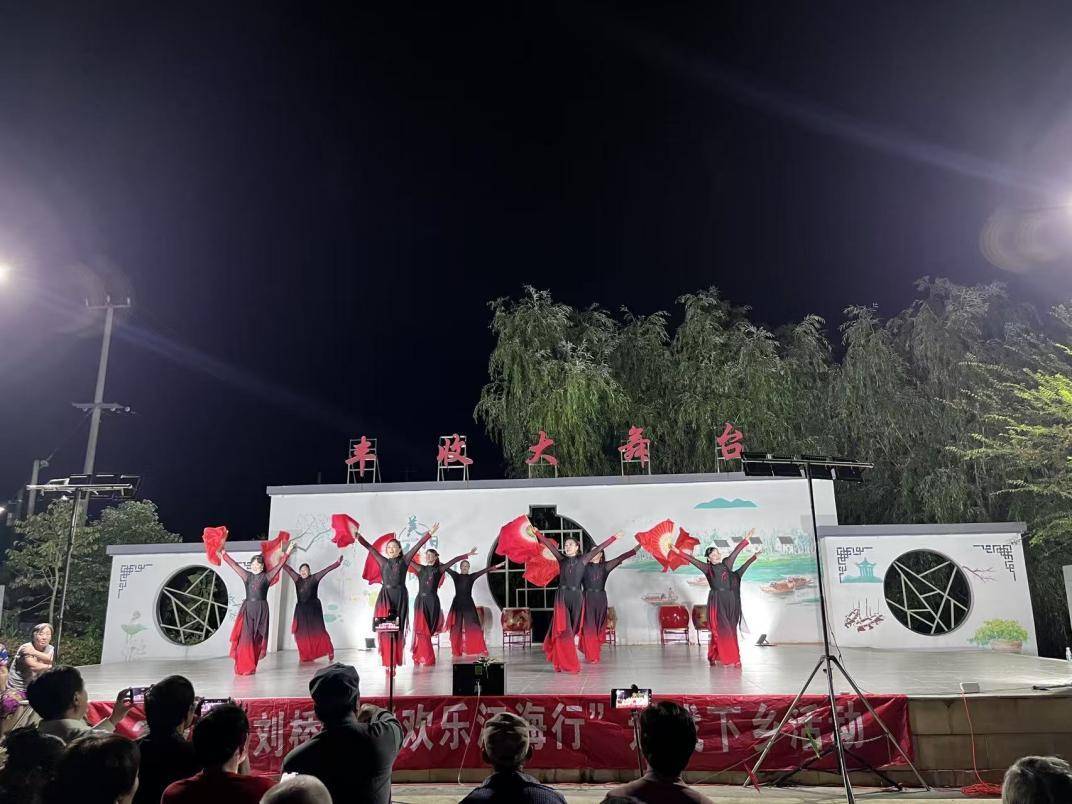 
                        4:3图片