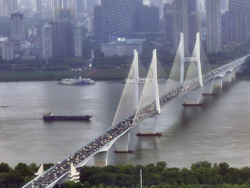 
                        4:3图片