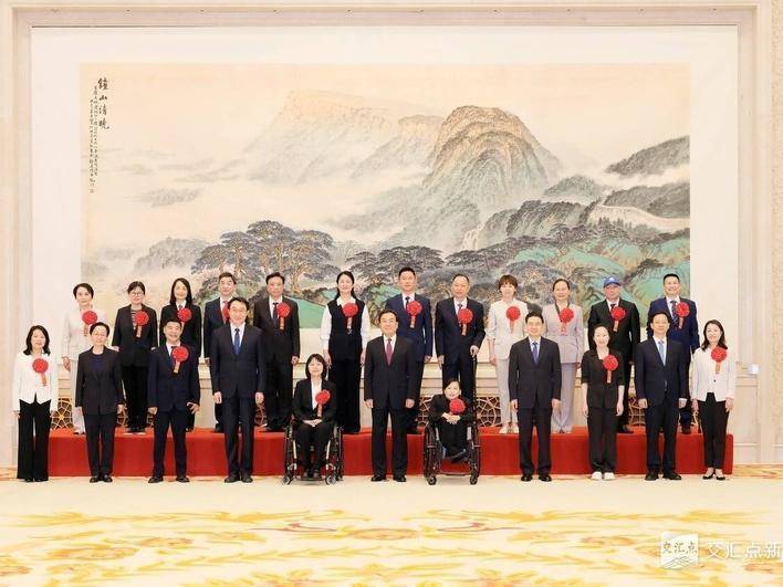 
                        4:3图片
