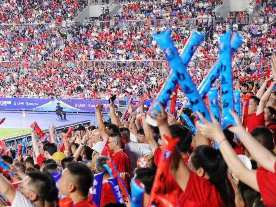 
                        4:3图片