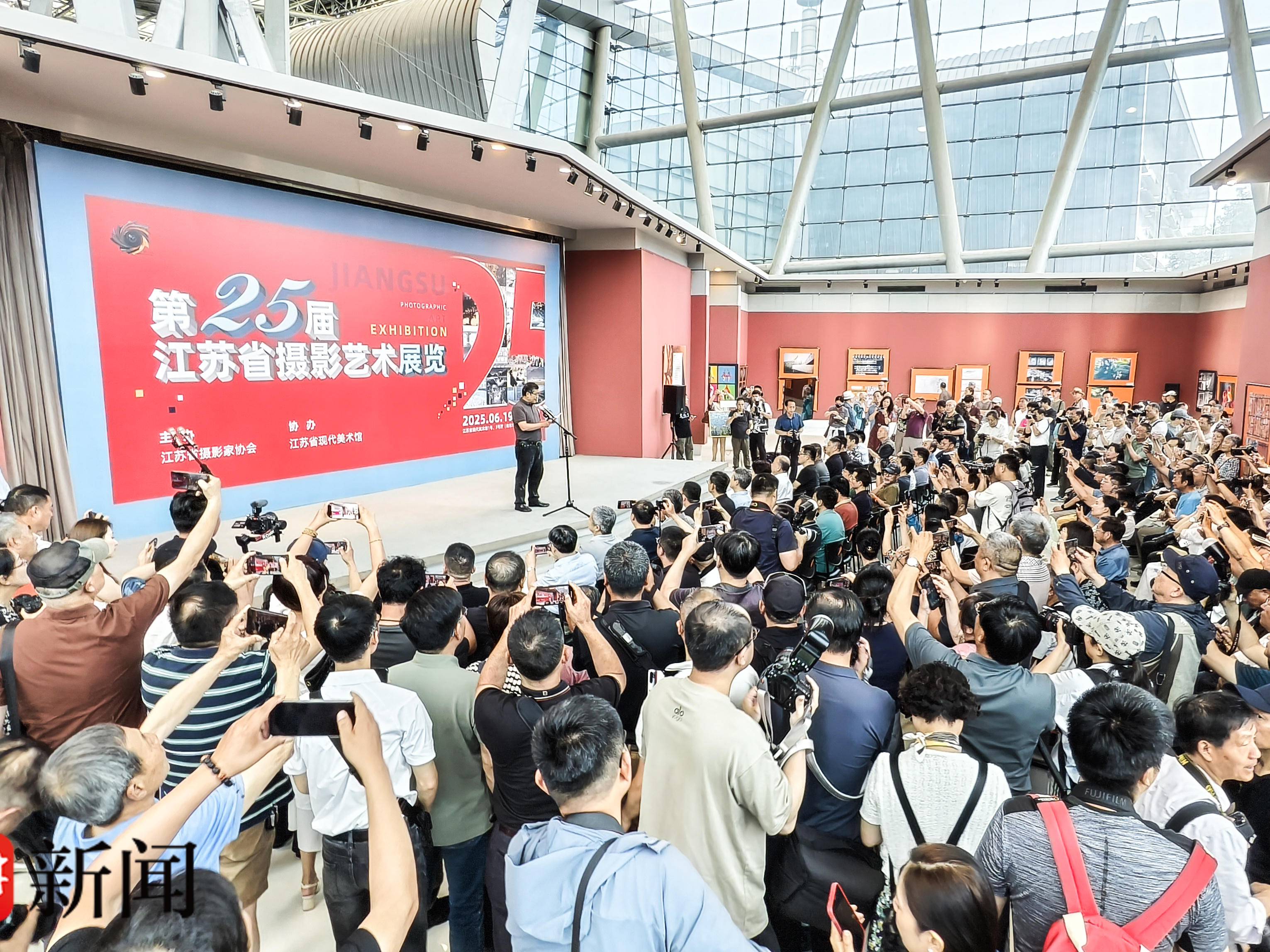 
                        4:3图片
