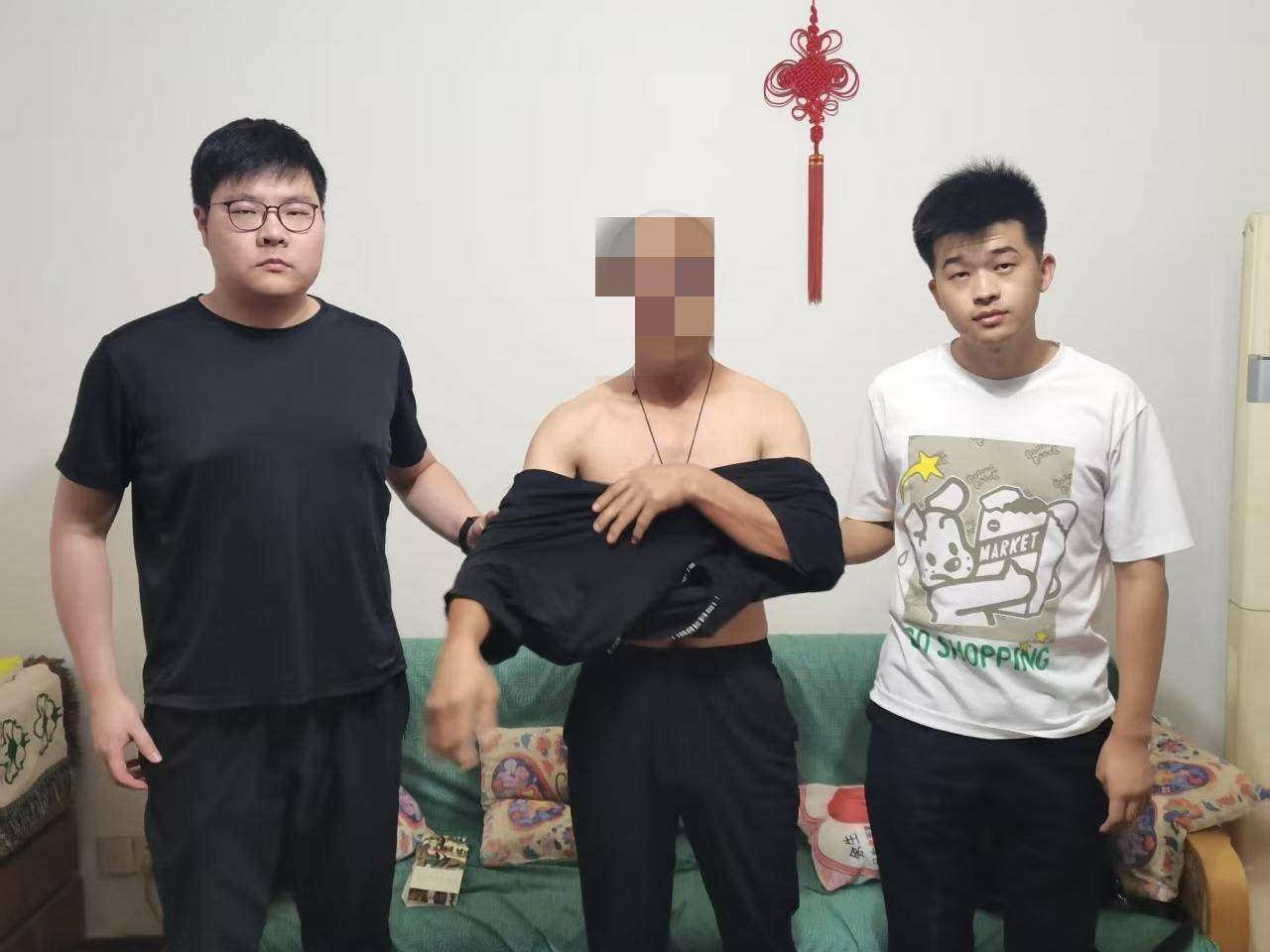 
                        4:3图片