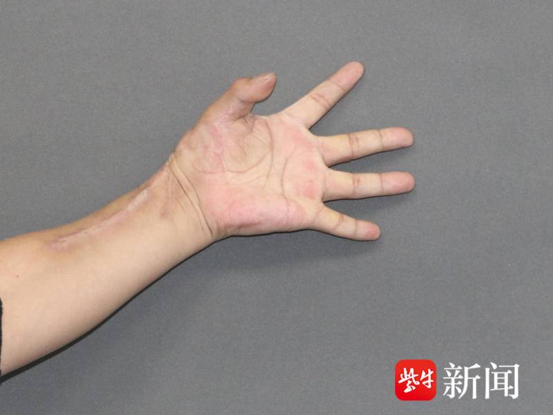
                        4:3图片