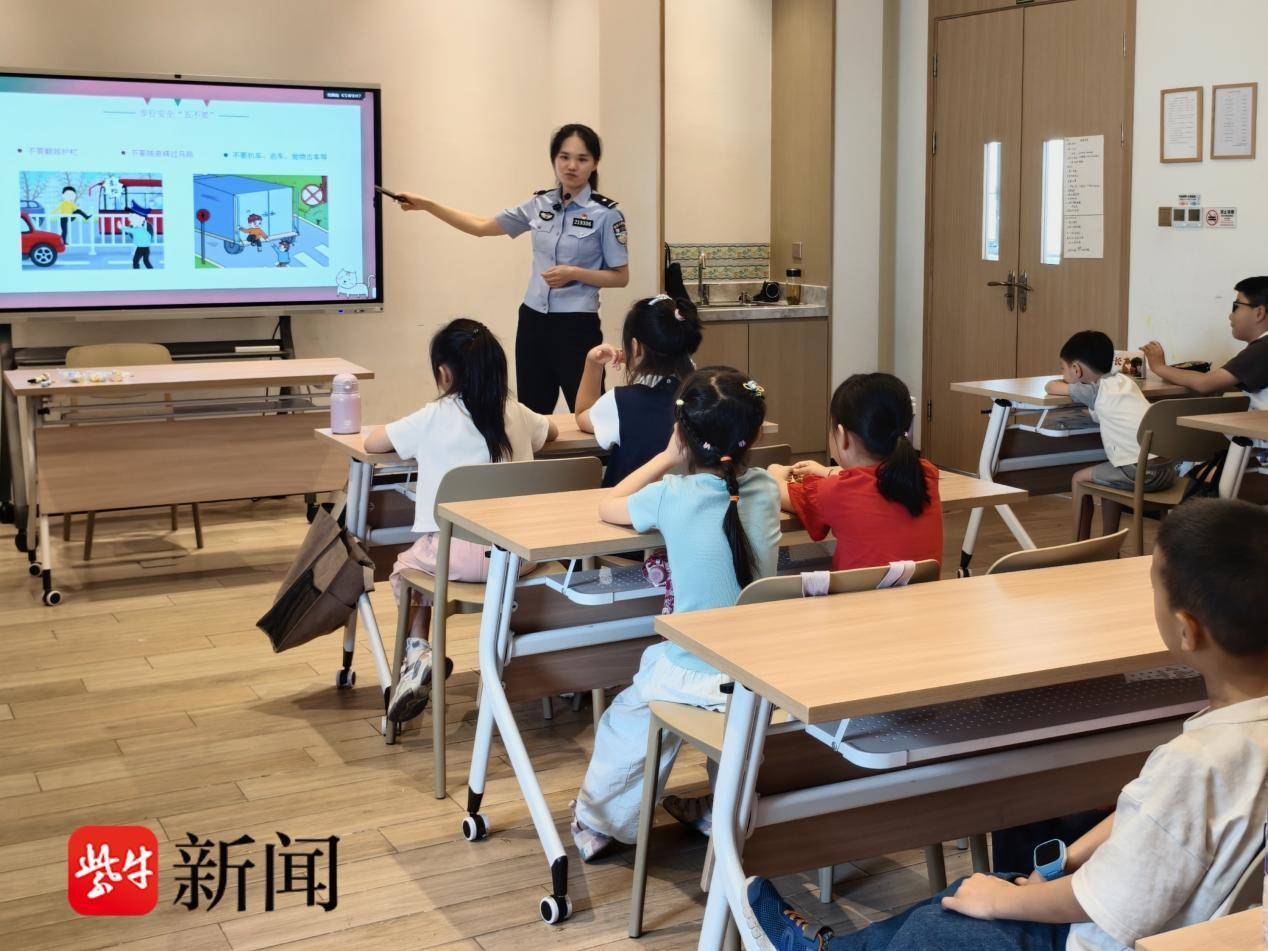 
                        4:3图片