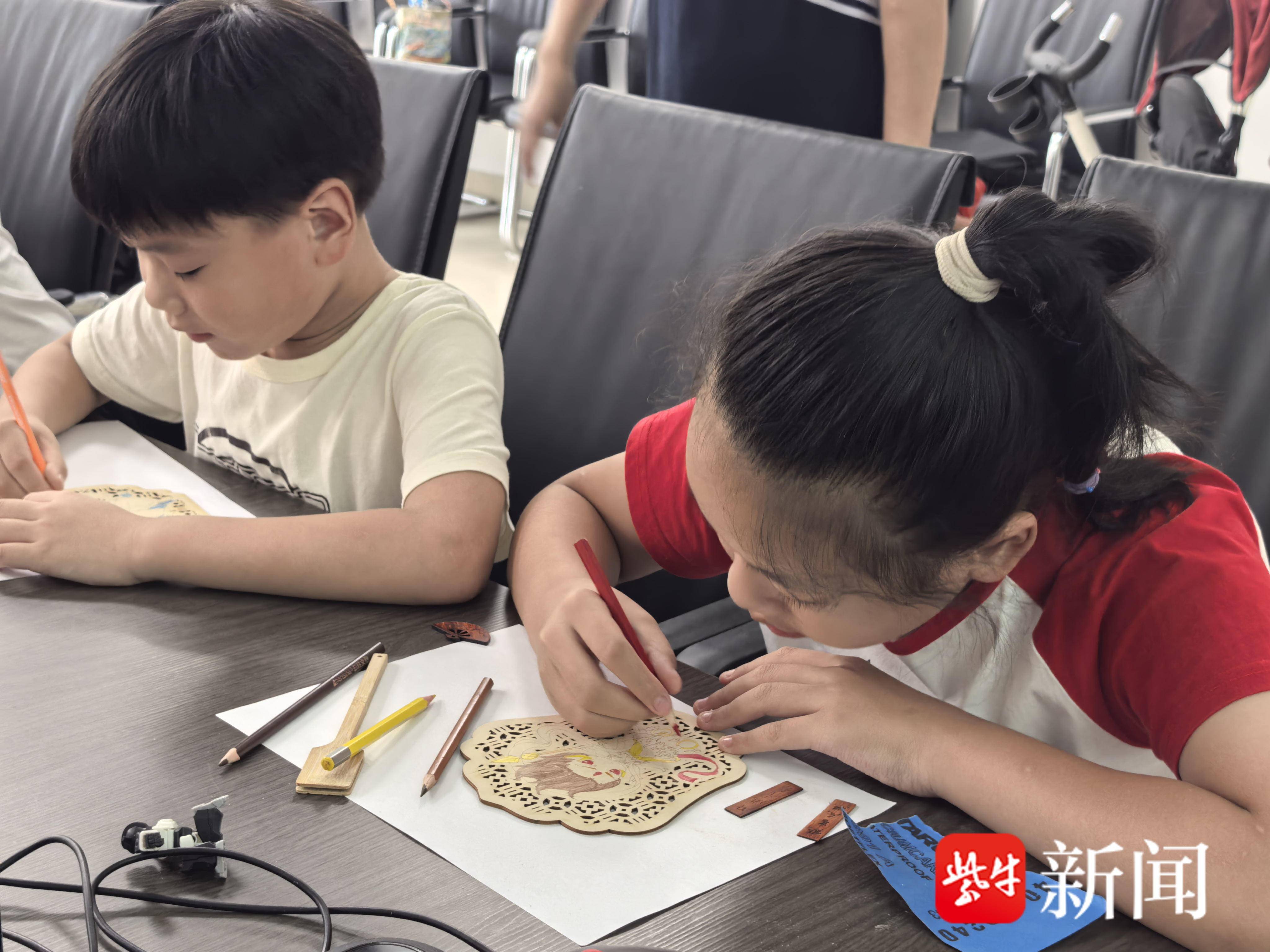 
                        4:3图片
