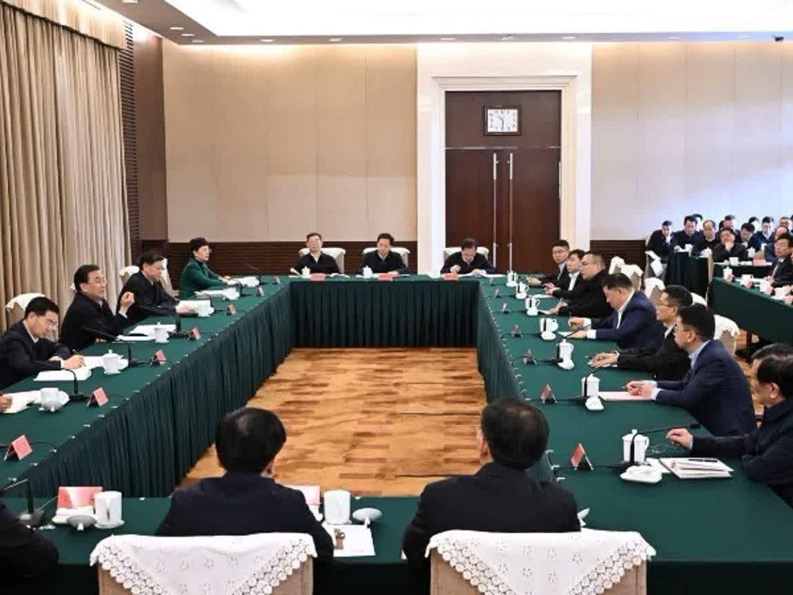 
                        4:3图片