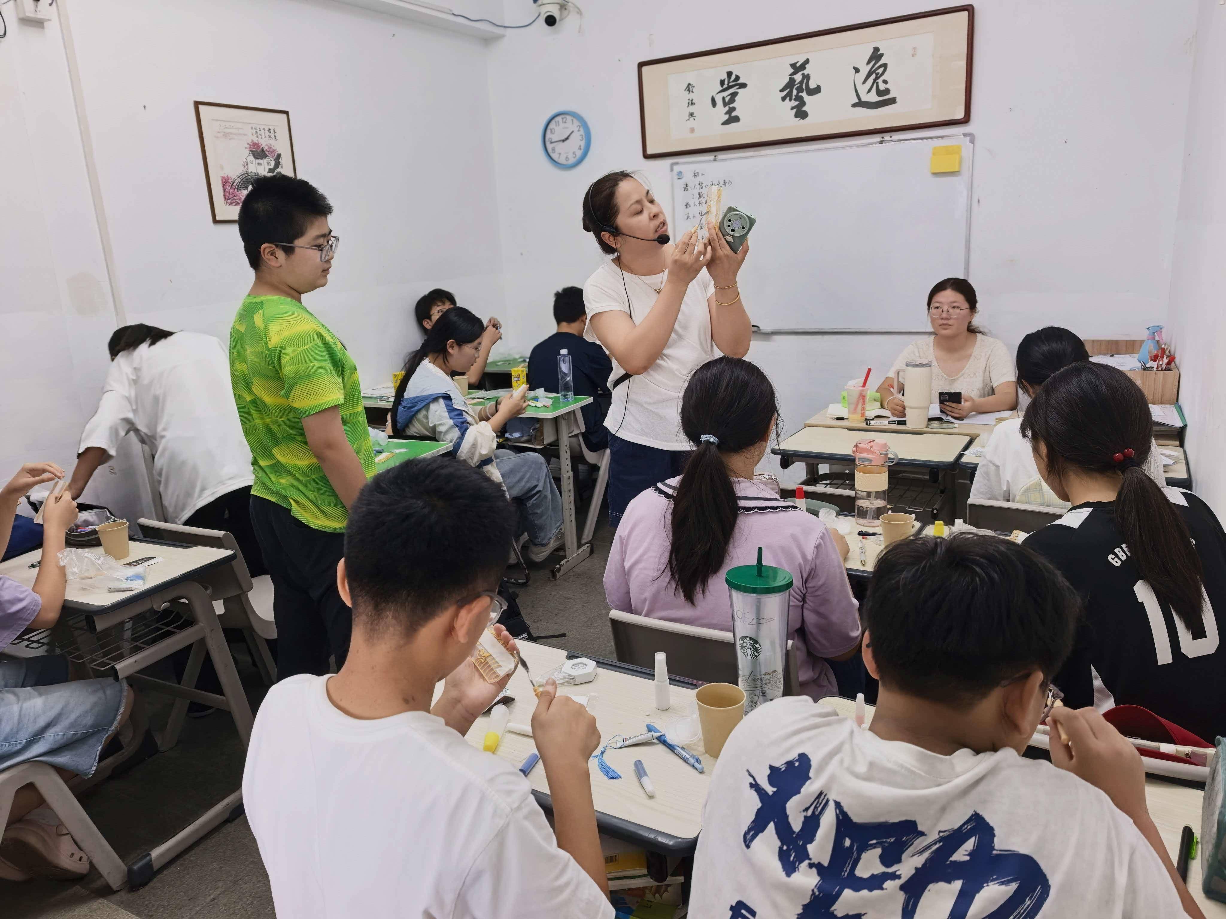 
                        4:3图片