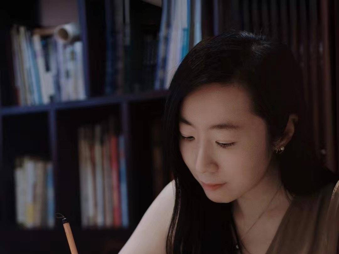 
                        4:3图片