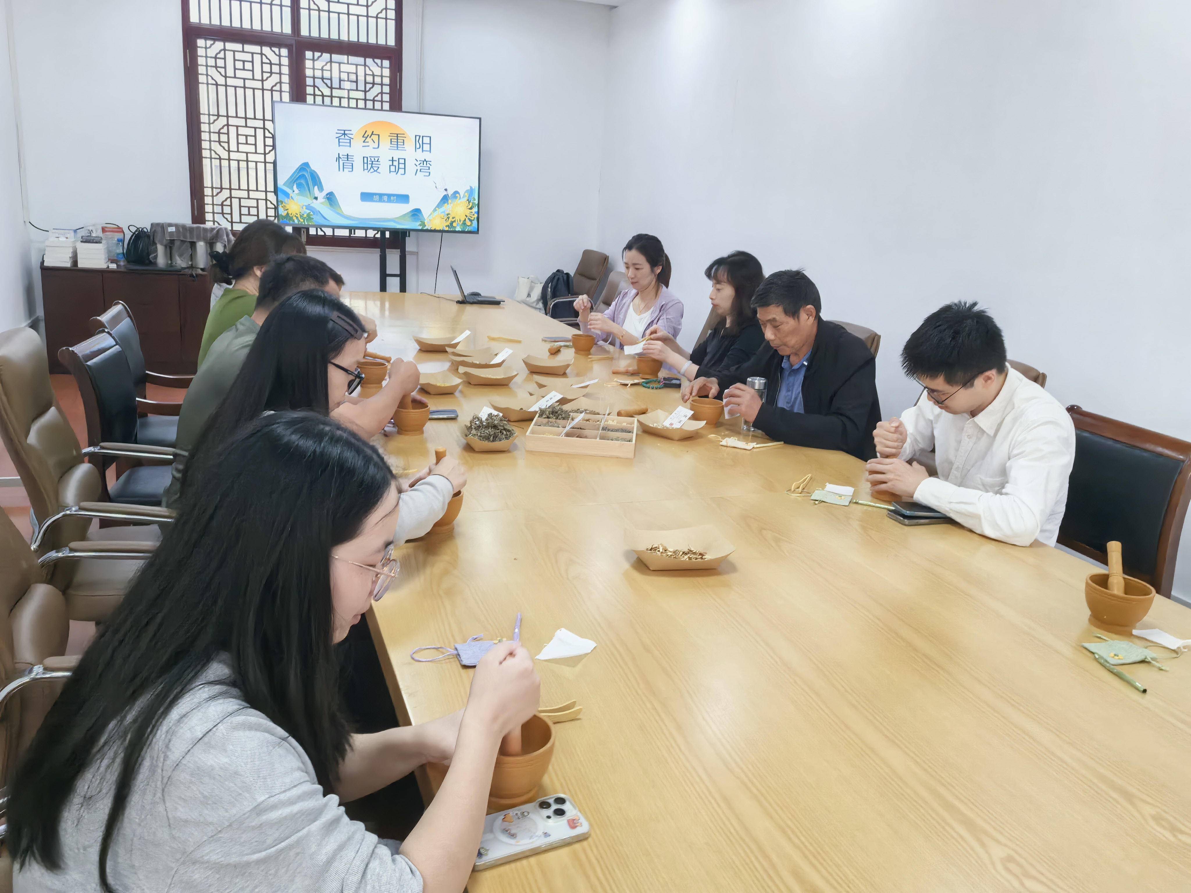 
                        4:3图片