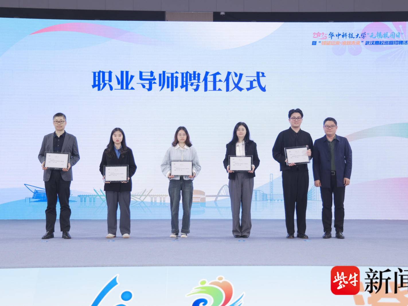 
                        4:3图片