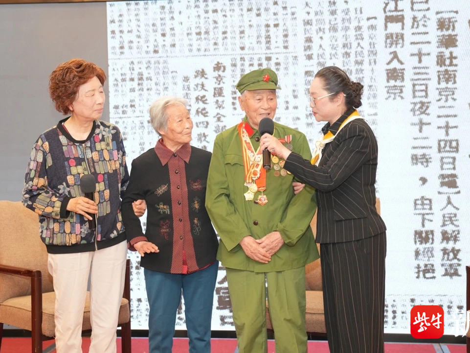 
                        4:3图片