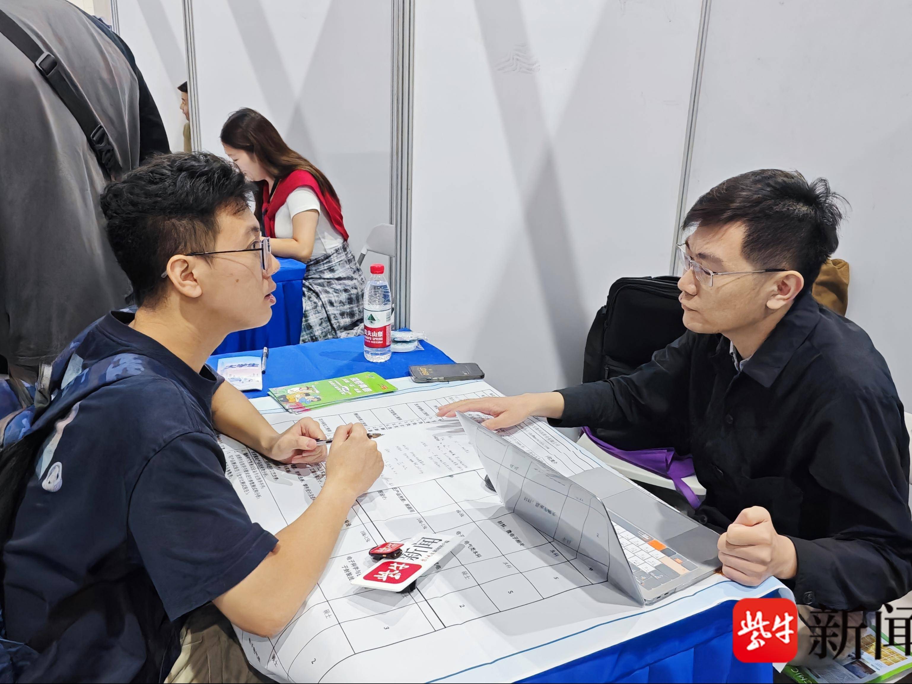 
                        4:3图片