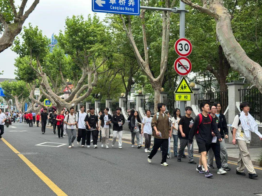 
                        4:3图片