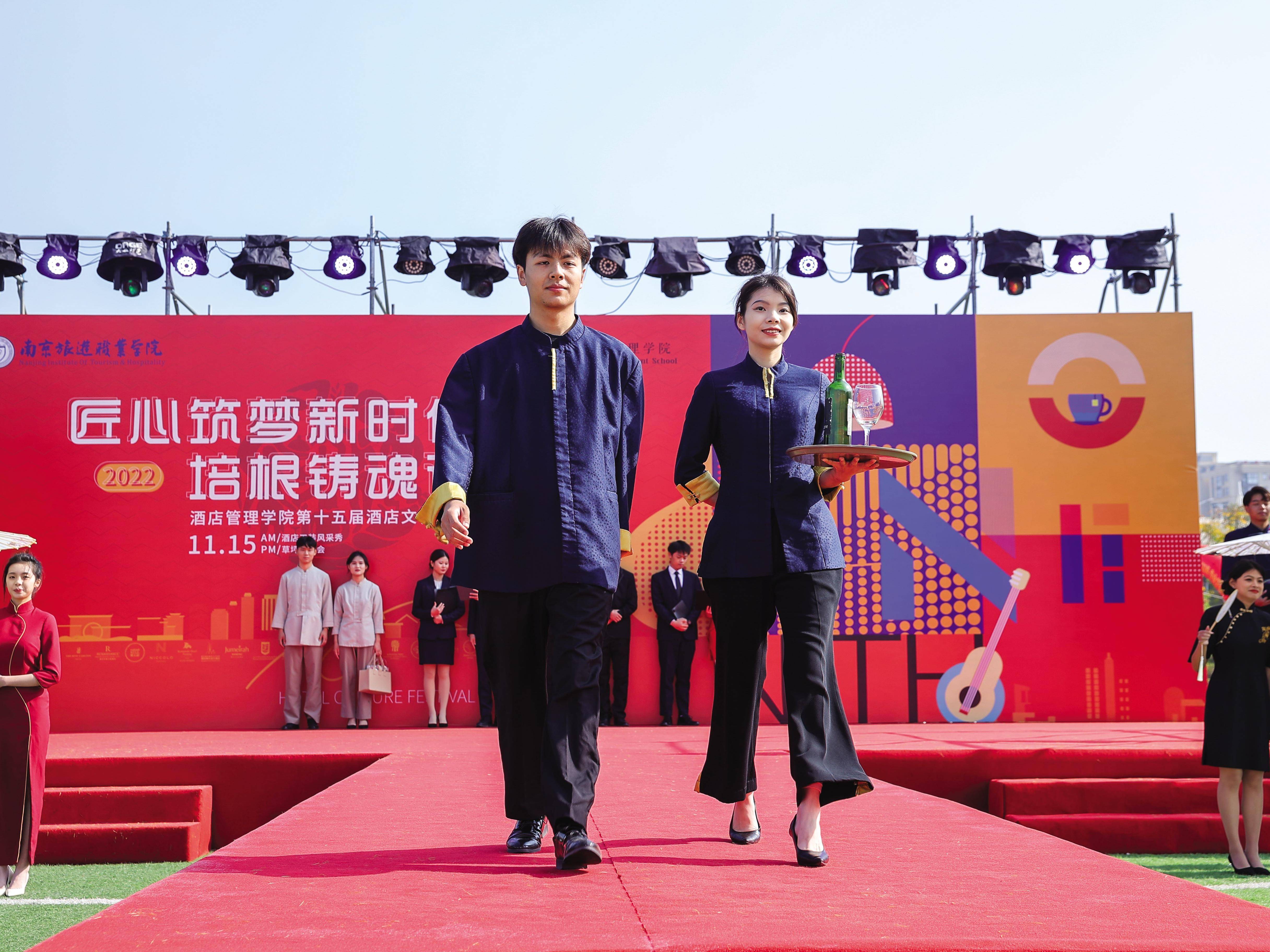 
                        4:3图片