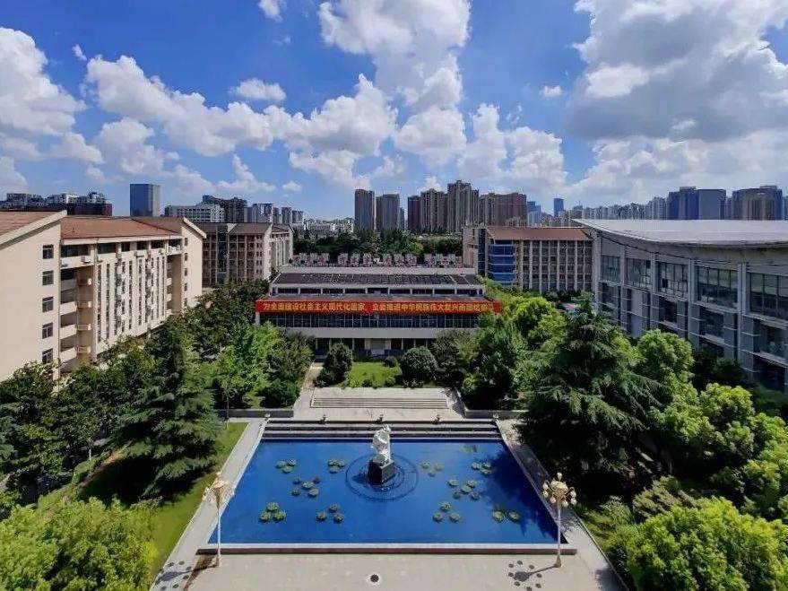 
                        4:3图片