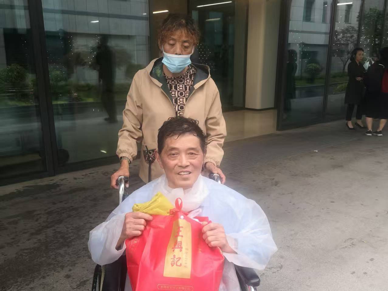 
                        4:3图片