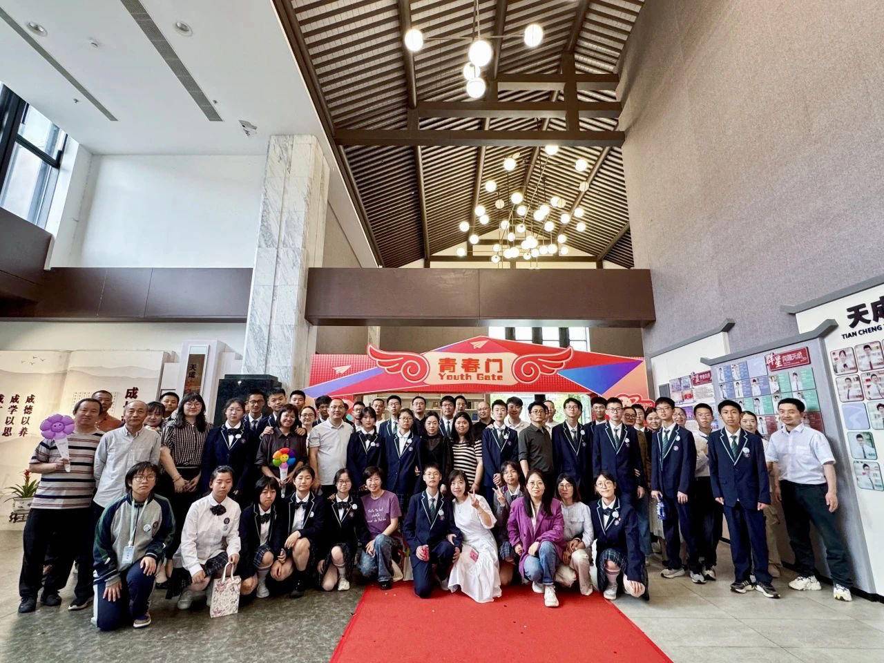 
                        4:3图片