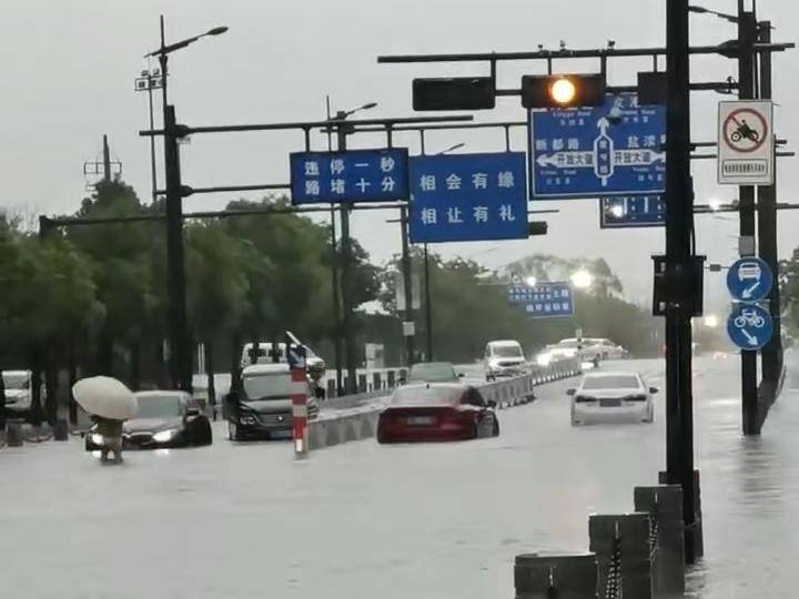 
                        4:3图片