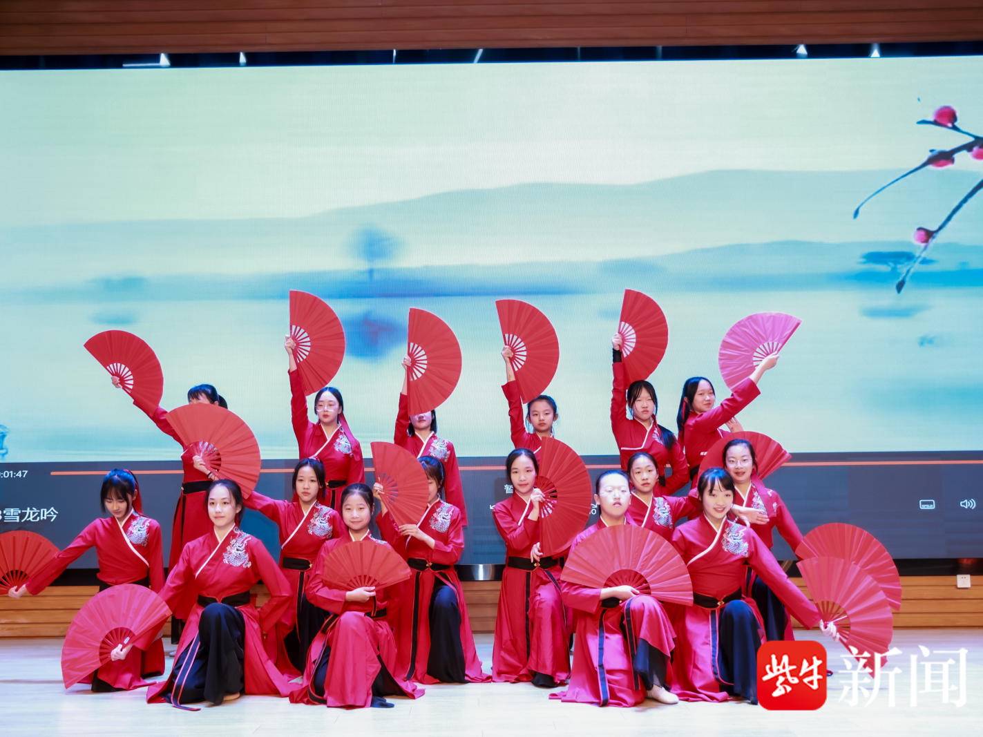 
                        4:3图片