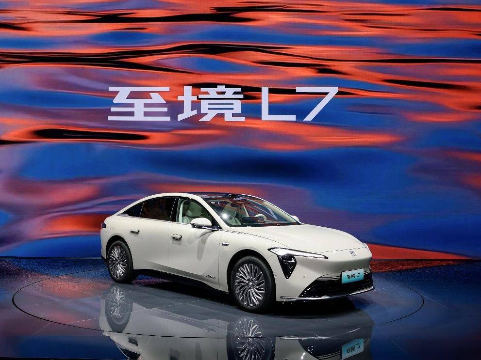 
                        4:3图片