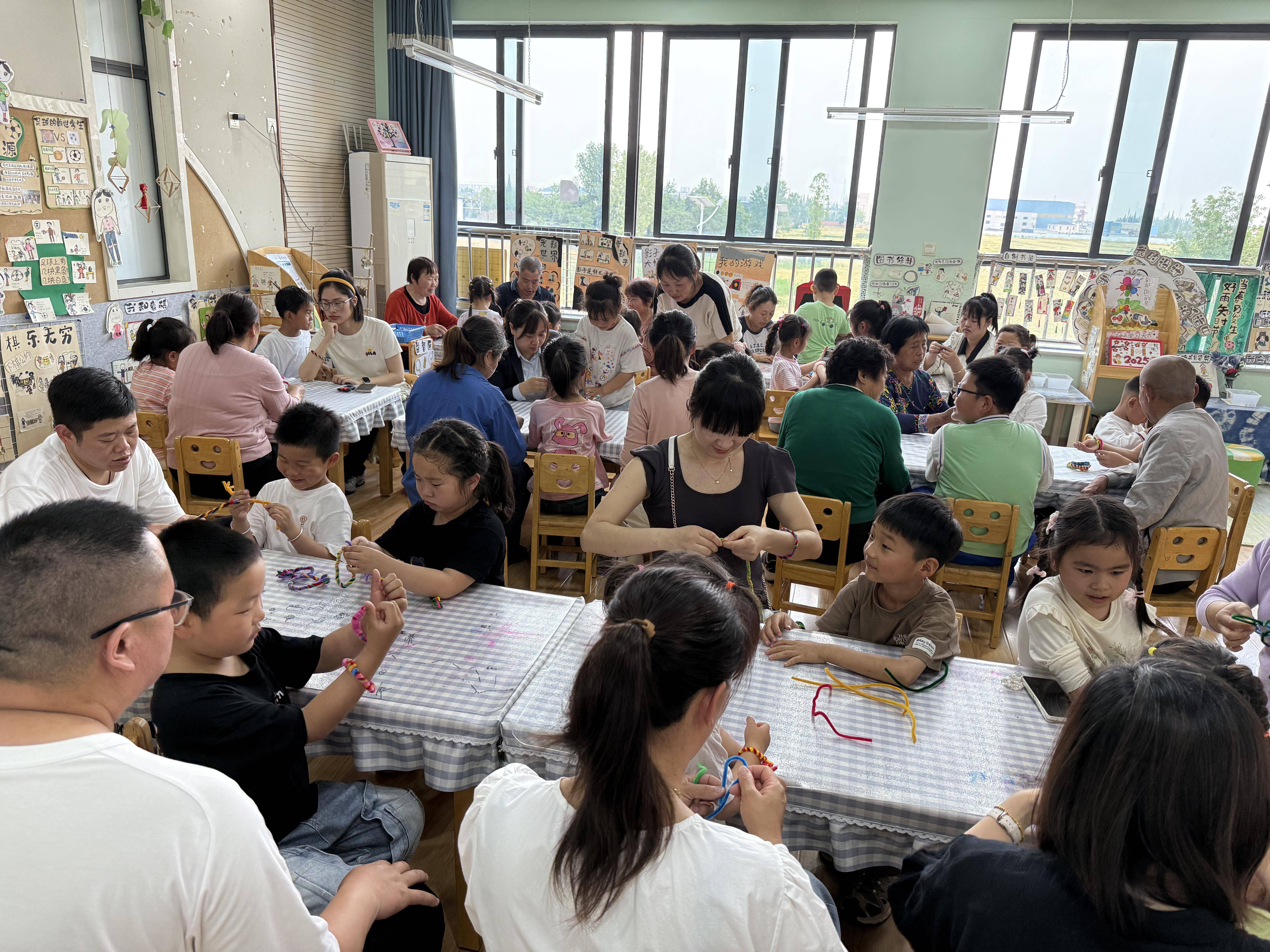 
                        4:3图片