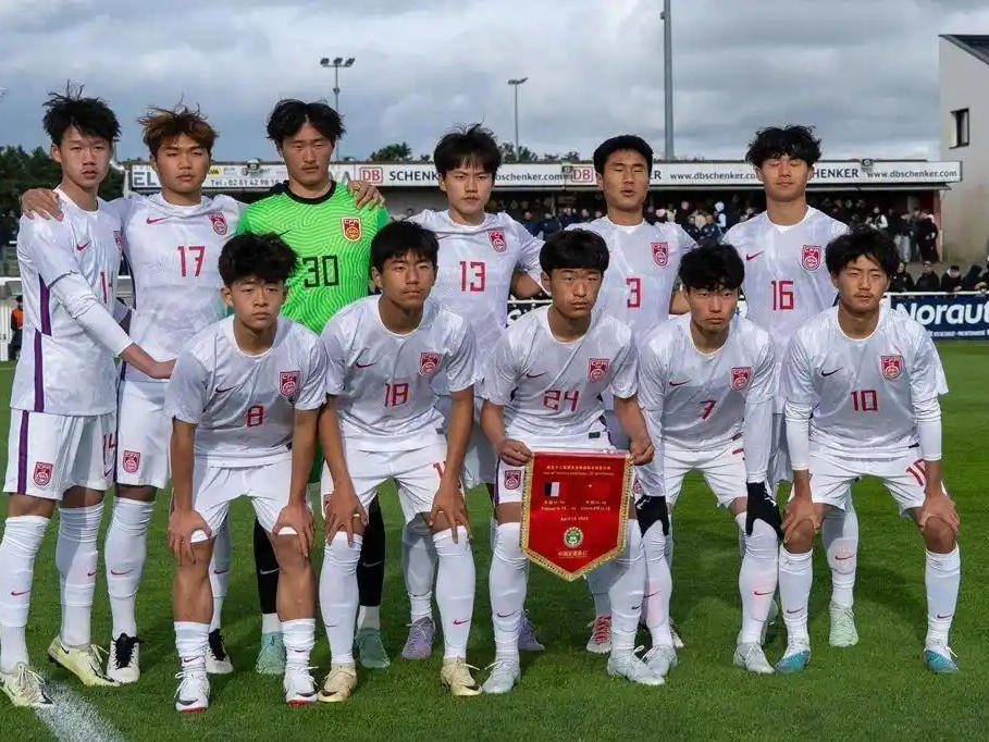 
                        4:3图片