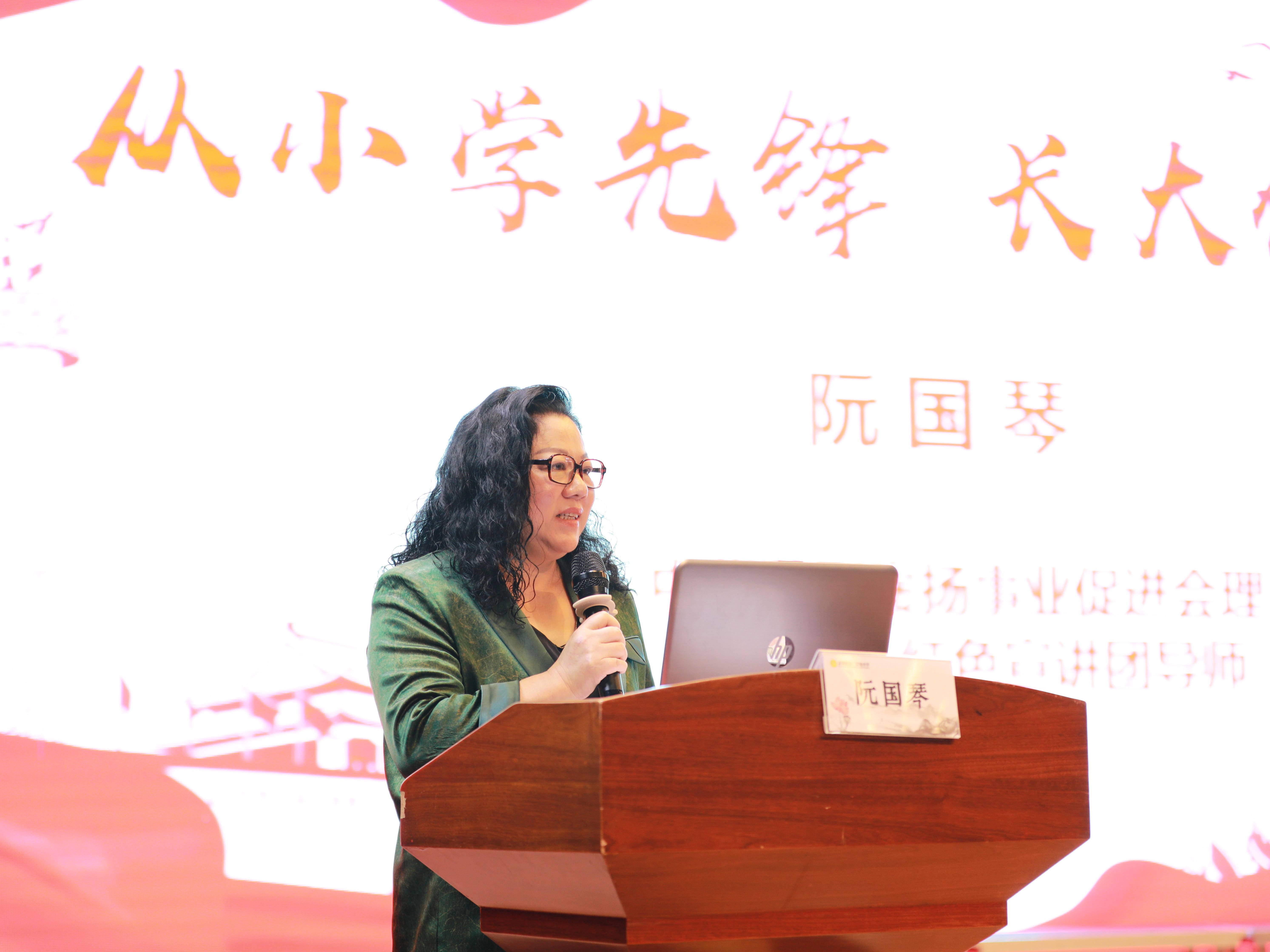 
                        4:3图片
