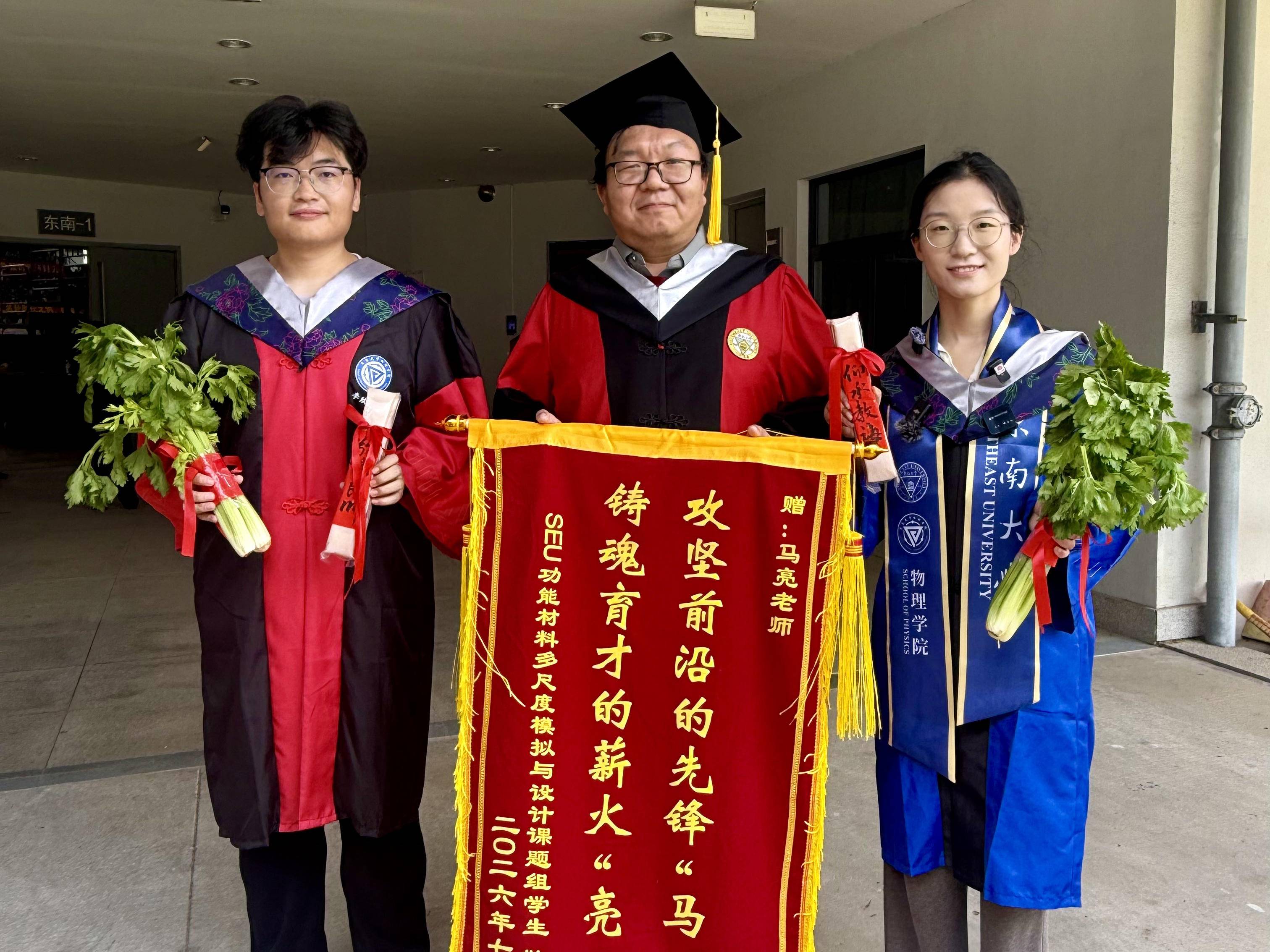 
                        4:3图片