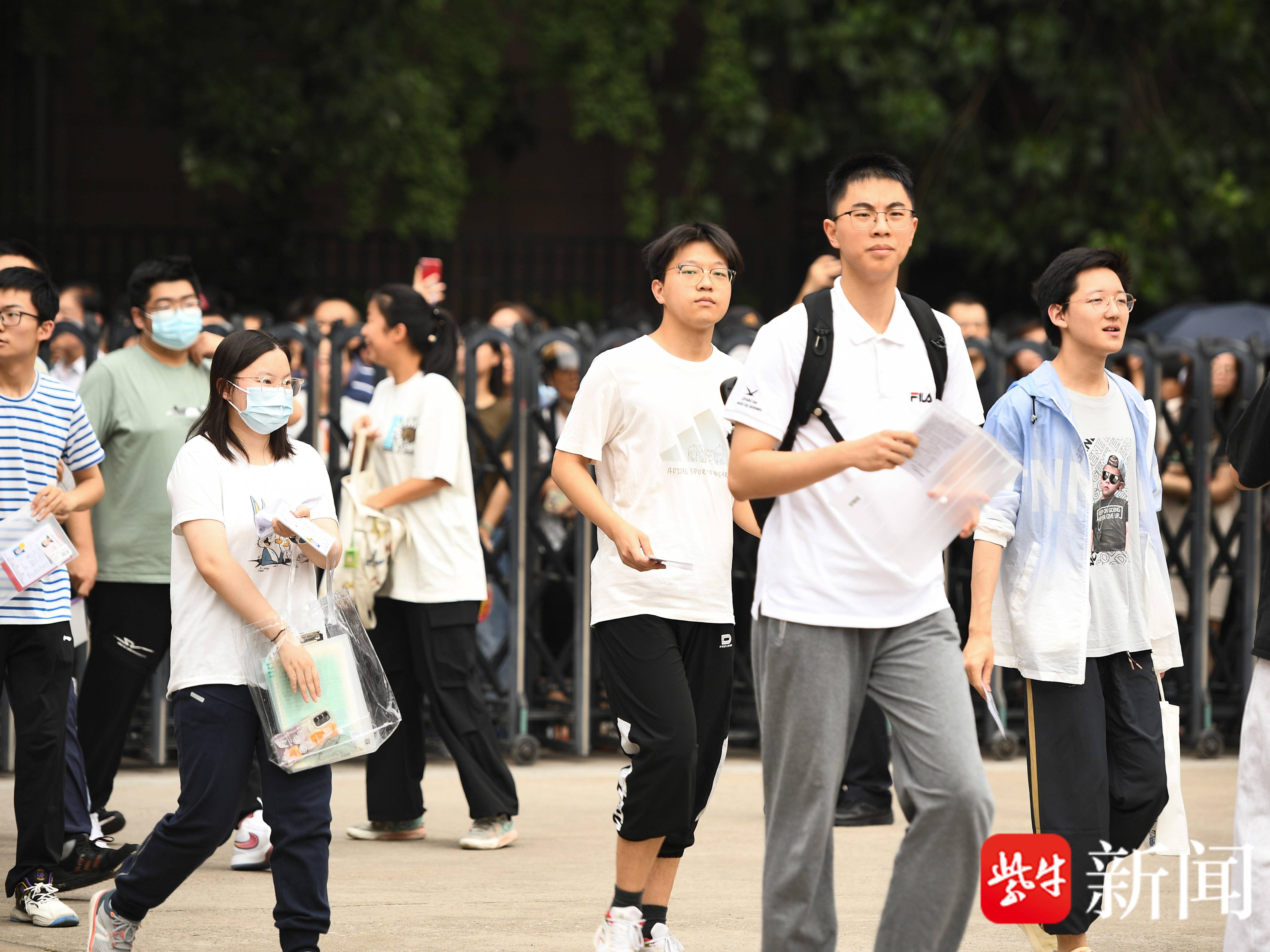 
                        4:3图片