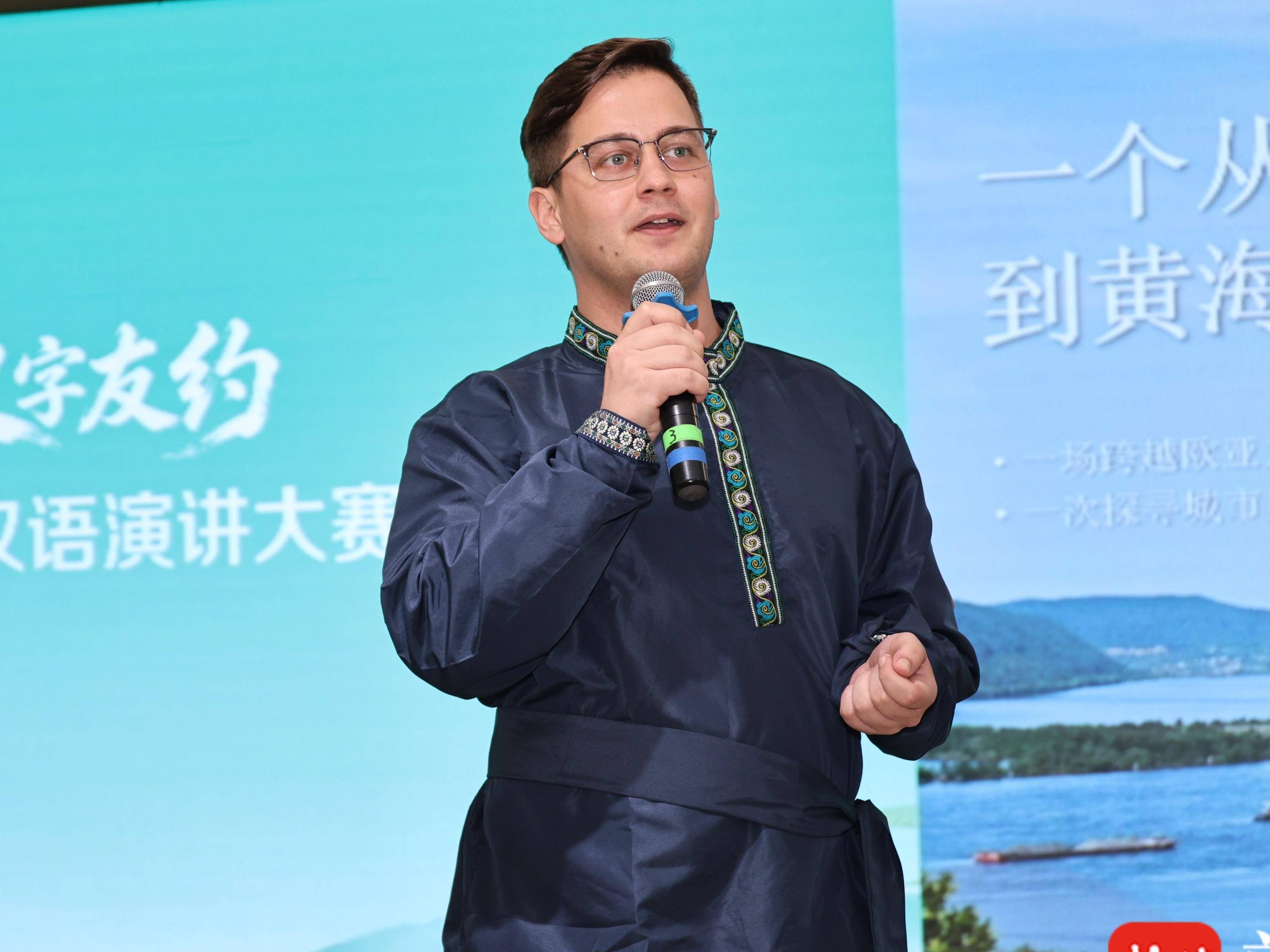 
                        4:3图片