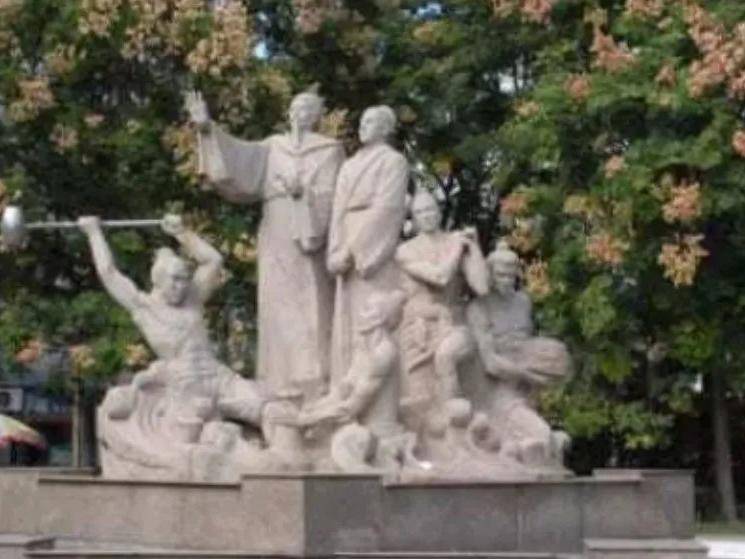 
                        4:3图片