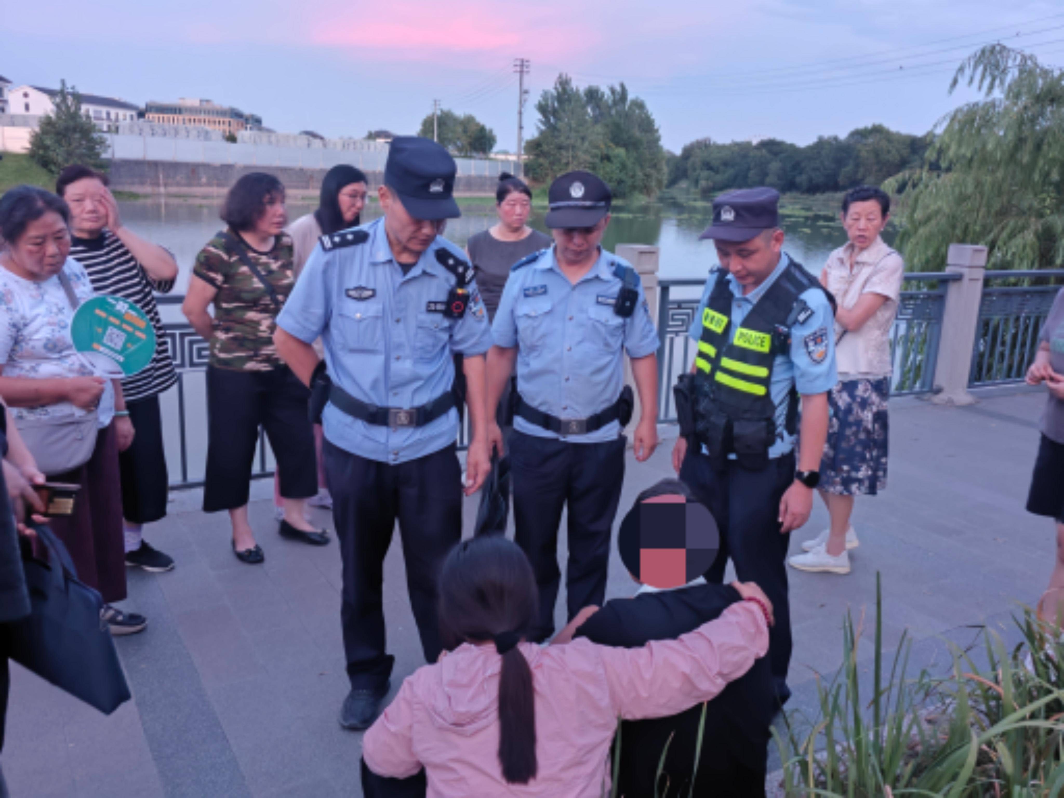 
                        4:3图片