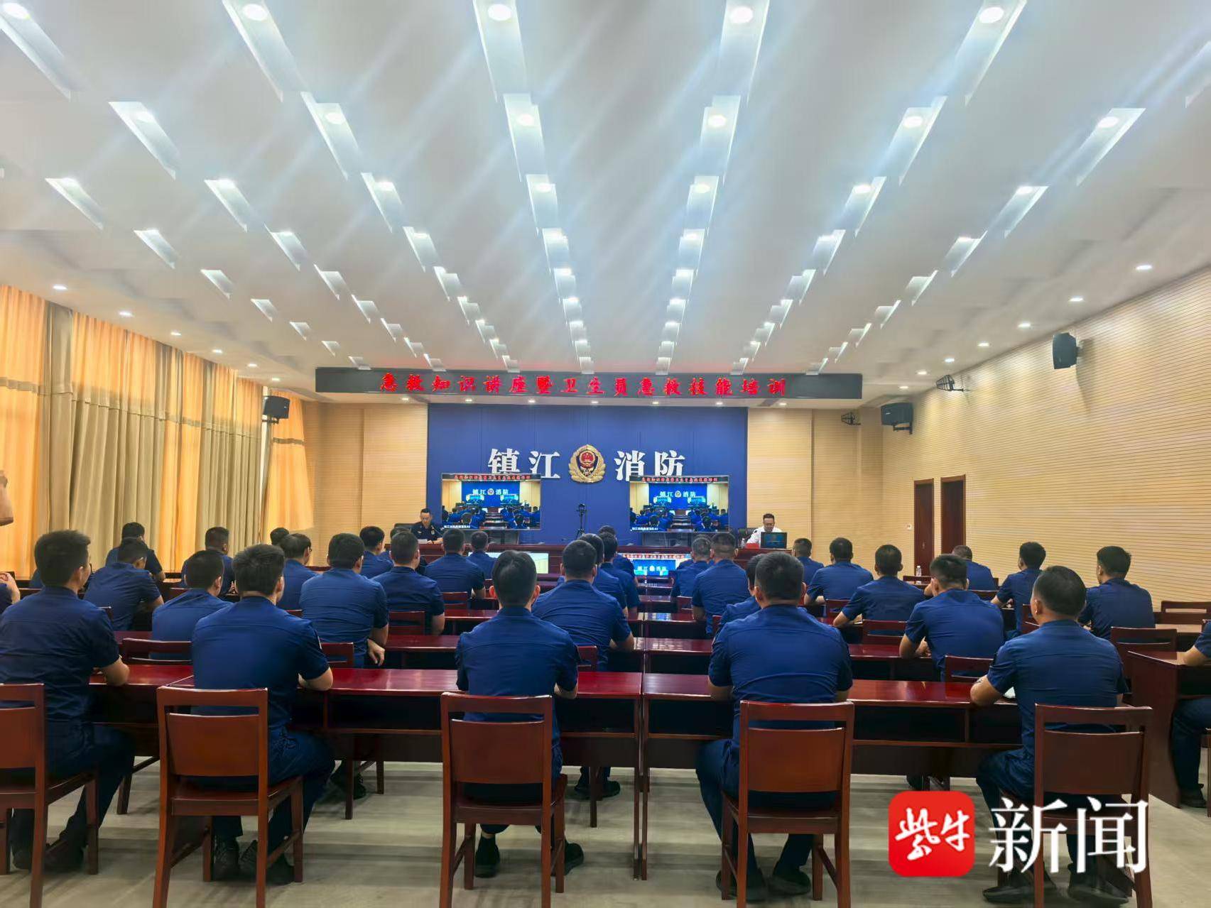 
                        4:3图片