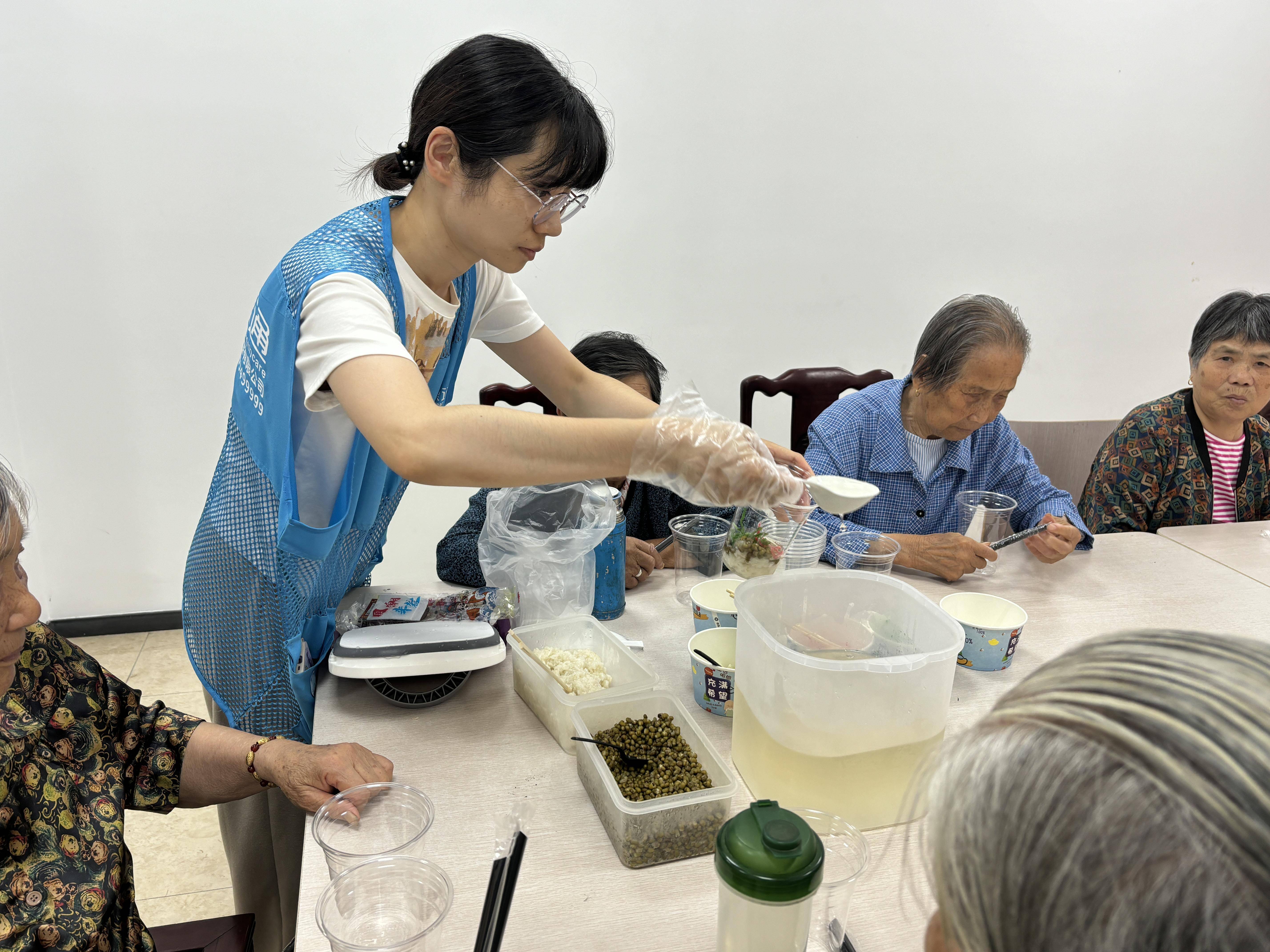 
                        4:3图片