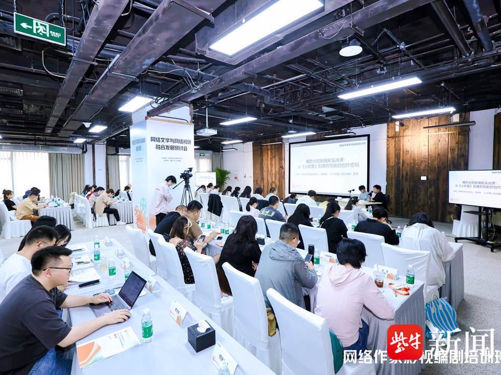 
                        4:3图片