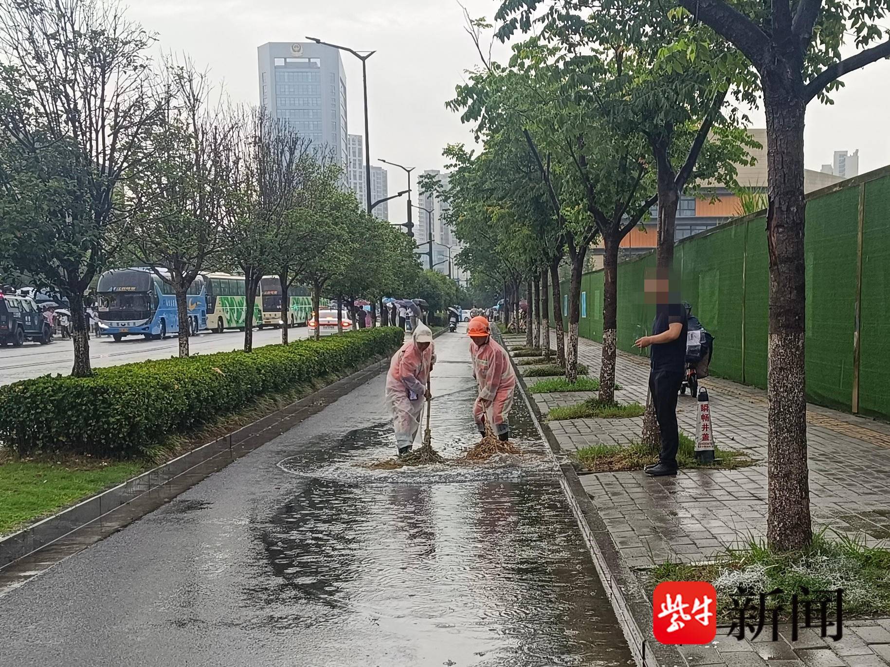 
                        4:3图片