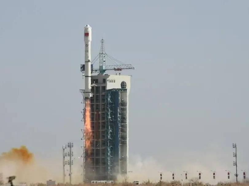 
                        4:3图片
