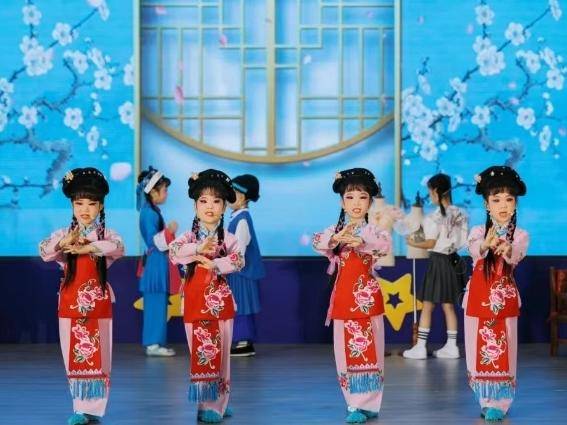 
                        4:3图片