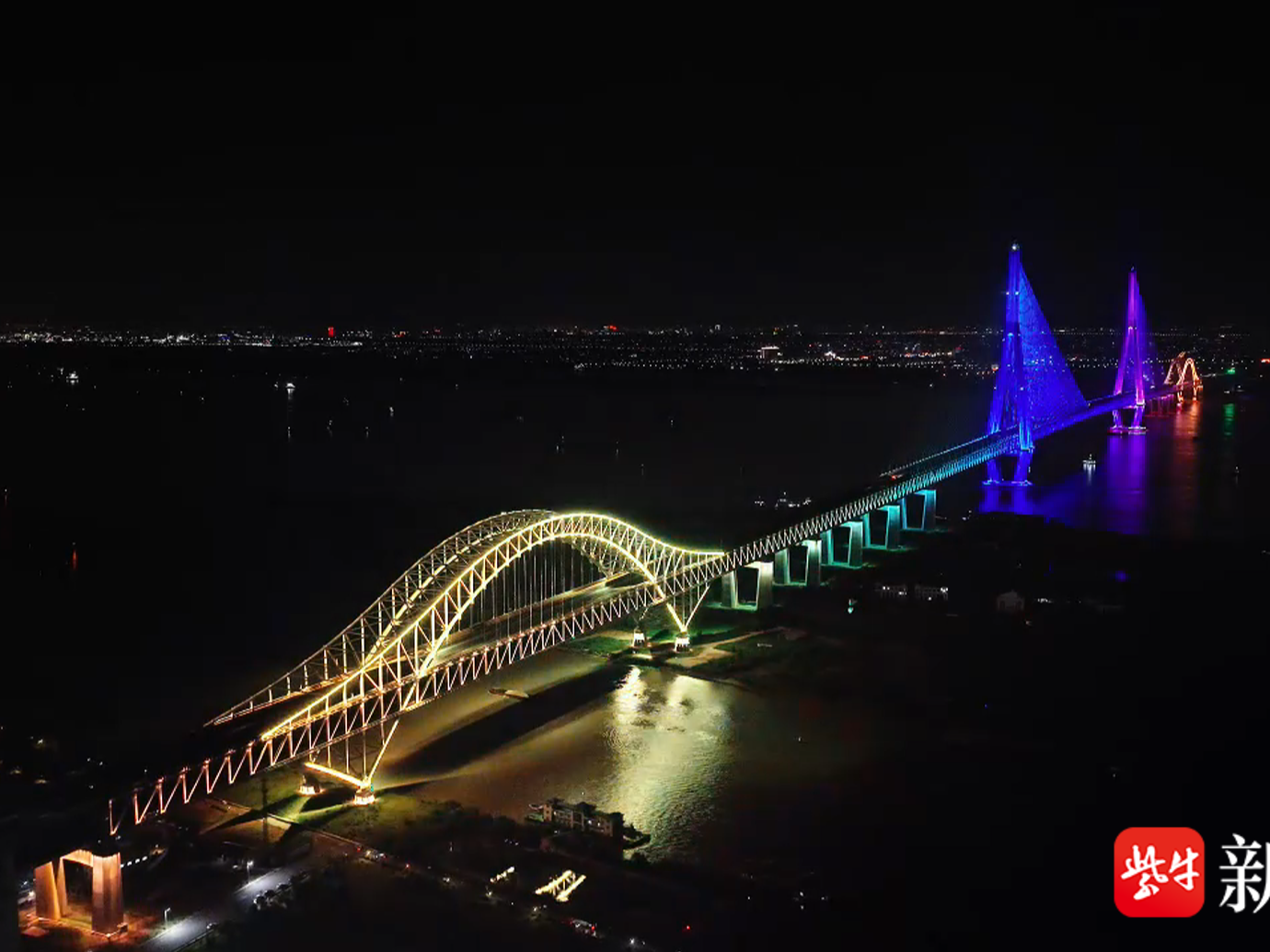 
                        4:3图片