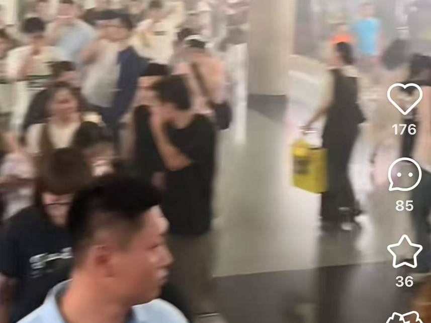 
                        4:3图片