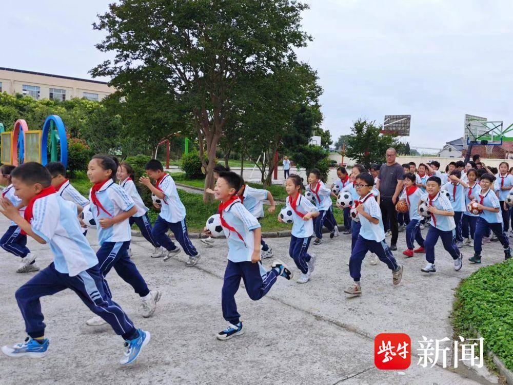 
                        4:3图片
