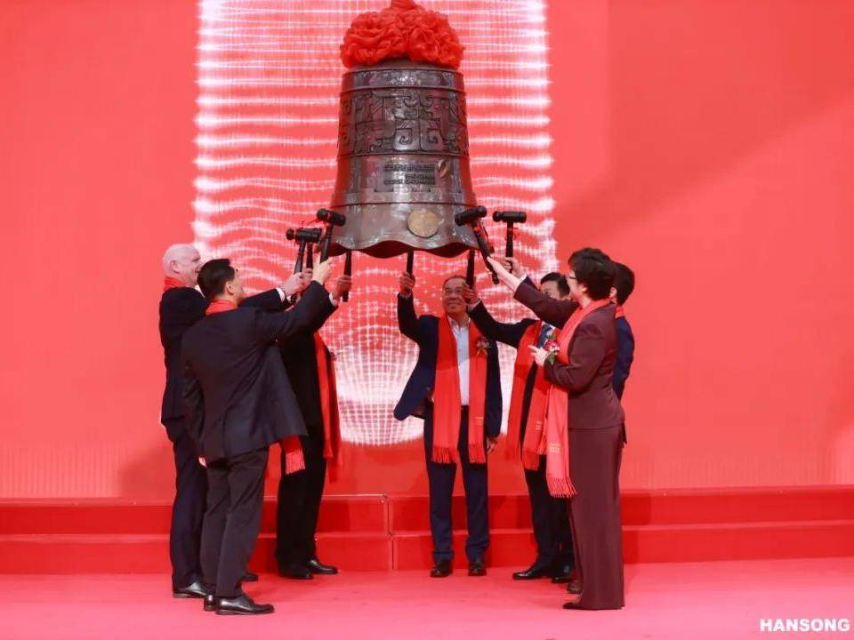 
                        4:3图片
