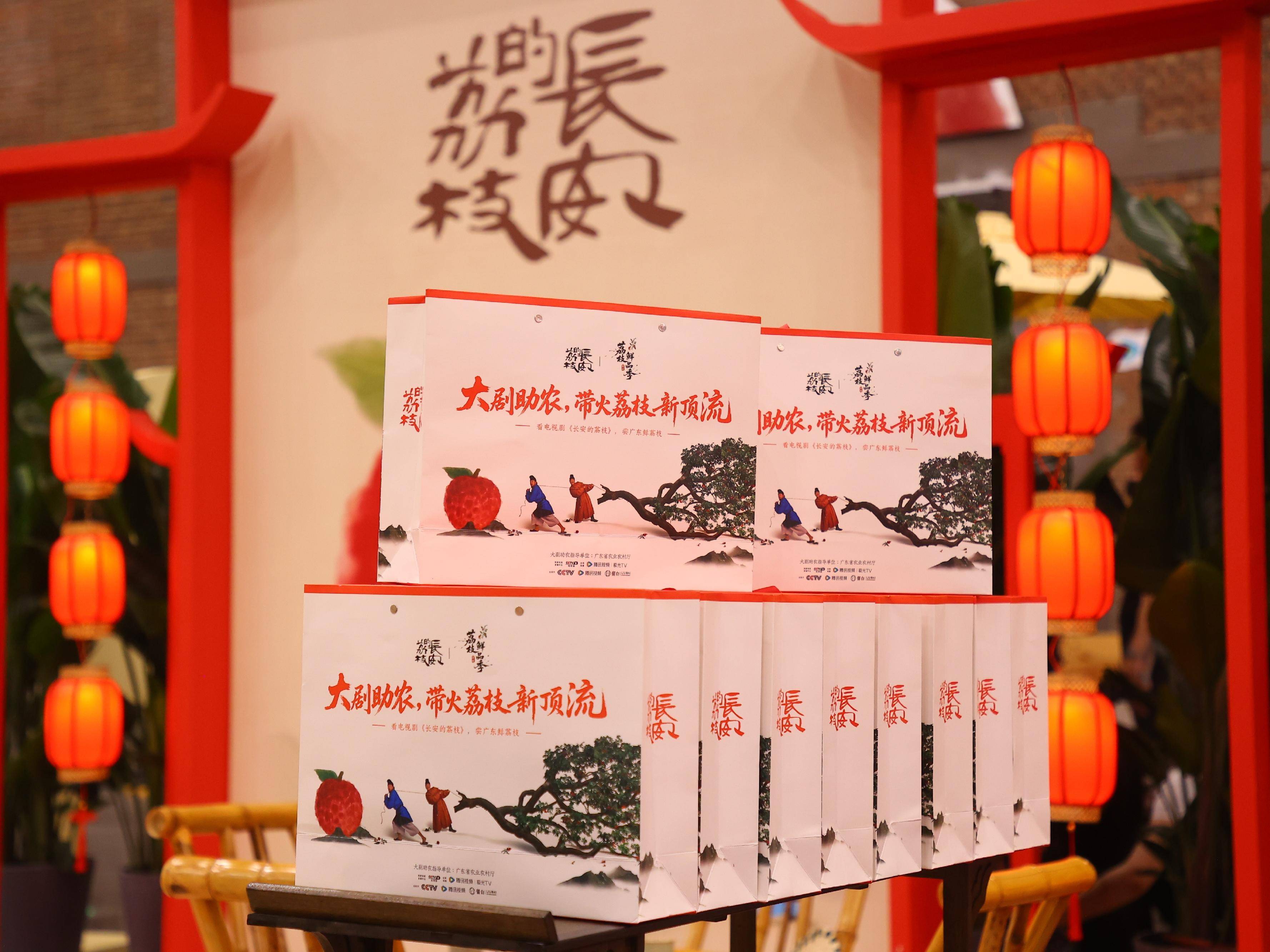 
                        4:3图片